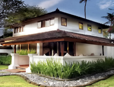Isola Bar And Restaurant In Sanur *CLOSED
