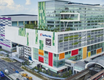 Warehouse Club Mega Store For Shopping In Singapore