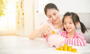 Top Money Lessons To Your Kids Before They Grow Up