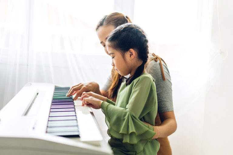 PRIVATE PIANO TUTORS AND TEACHERS IN HONG KONG