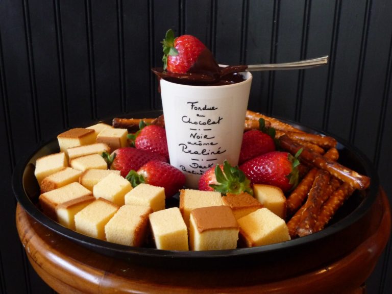 Celebrate Valentine Jakarta Fondue