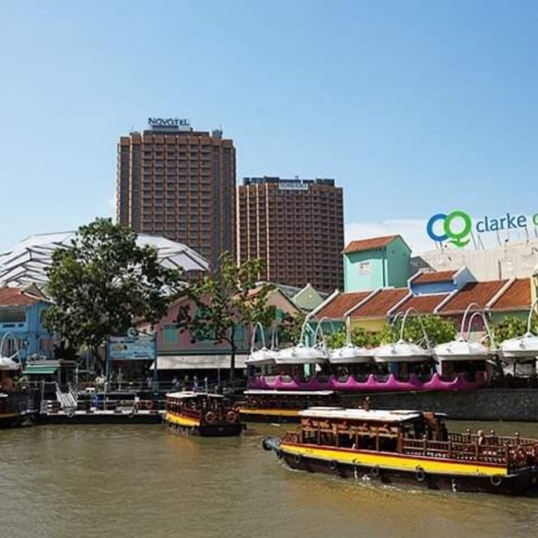 Singapore-River-Cruise-Top-Things-To-Do-With-Family-Singapore