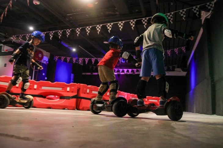 10 End Of School Year Party Ideas - Azzita Hoverboard Playground
