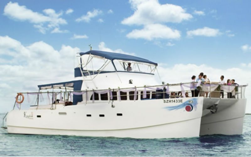Boating in Style with Boat Charter in Singapore