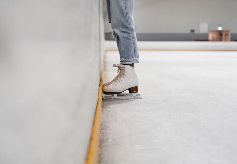 Ice Skating In Macao - Little Steps Asia