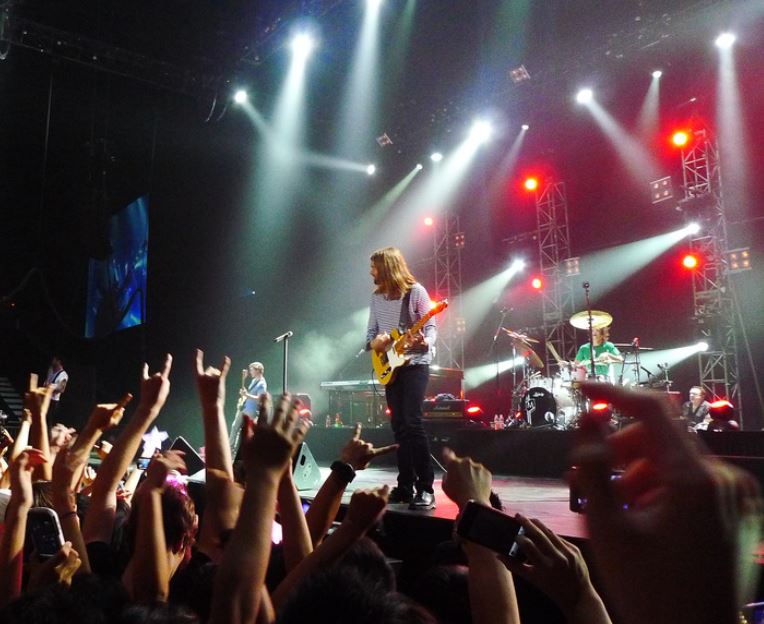 Maroon 5 Live In Hong Kong - Little Steps Asia