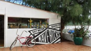 Mavericks Beach Restaurant In Lantau *CLOSED