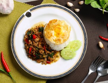 Authentic Thai Food At Took Lae Dee In Singapore