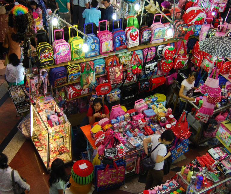 Pasar Pagi Mangga Dua: Branded Goods Market In Jakarta