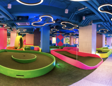 Strokes Mini Golf In Causeway Bay, Hong Kong *CLOSED