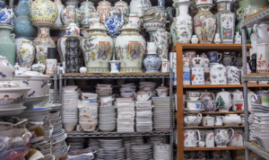 Buying Chinese Porcelain At Yuet Tung China Works In Hong Kong