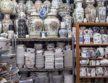 Buying Chinese Porcelain At Yuet Tung China Works In Hong Kong