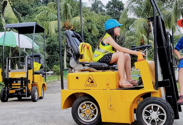Real-Life Construction Play At Diggersite Singapore (CLOSED)