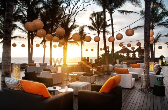 Woodbar Seminyak In Bali