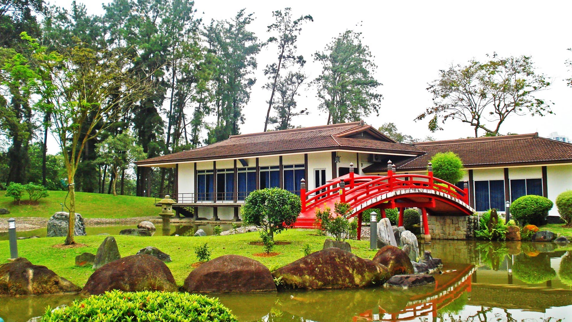 CHINESE__JAPANESE_GARDENS