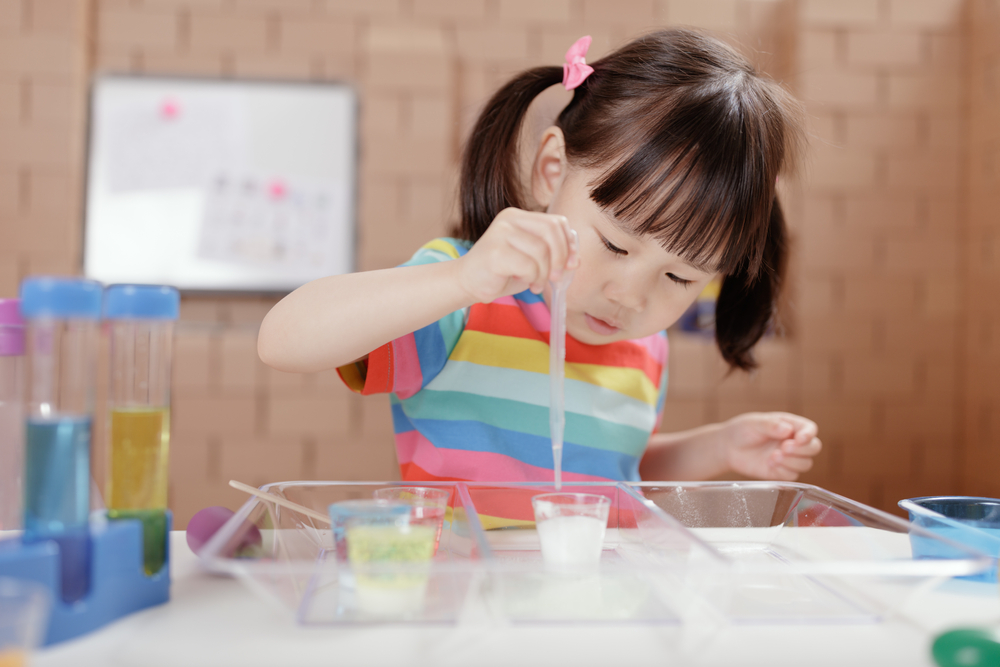 traveling toddlers science events