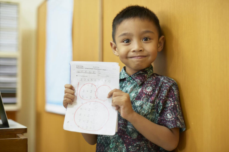 Boy In Kumon Class English Courses Jakarta For Kids