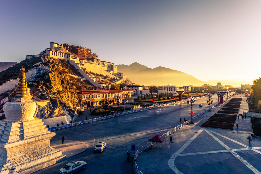 Traveling Tibet With Your Kids