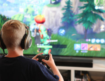 Healthy Video Gaming Tips For Kids With Infinite Screentime