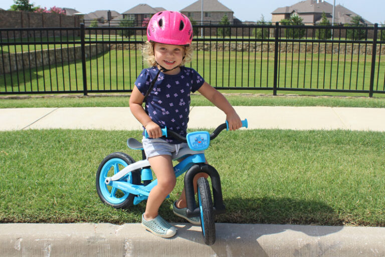 Toddler-friendly-tricycles-Chillafish-BMXie-Balance-Bike-in-singapore