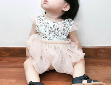 The Mini Wayfarer Chic And Ergonomic Sandals In Singapore