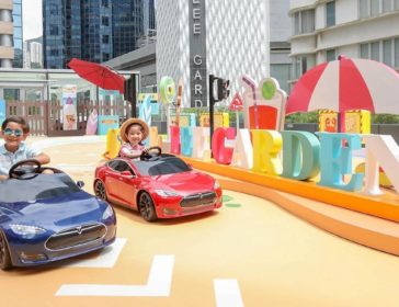 Kids Can Drive Mini Tesla Cars At Lee Gardens, Hong Kong!