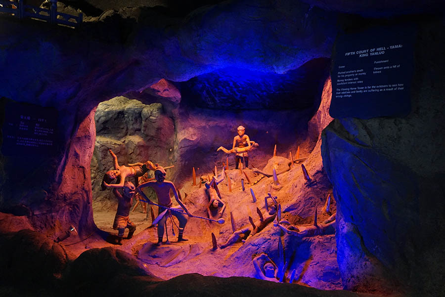 Hells Museum Haw Par Villa Singapore