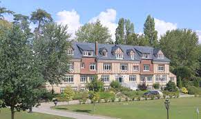ECOLE DES ROCHES Boarding School