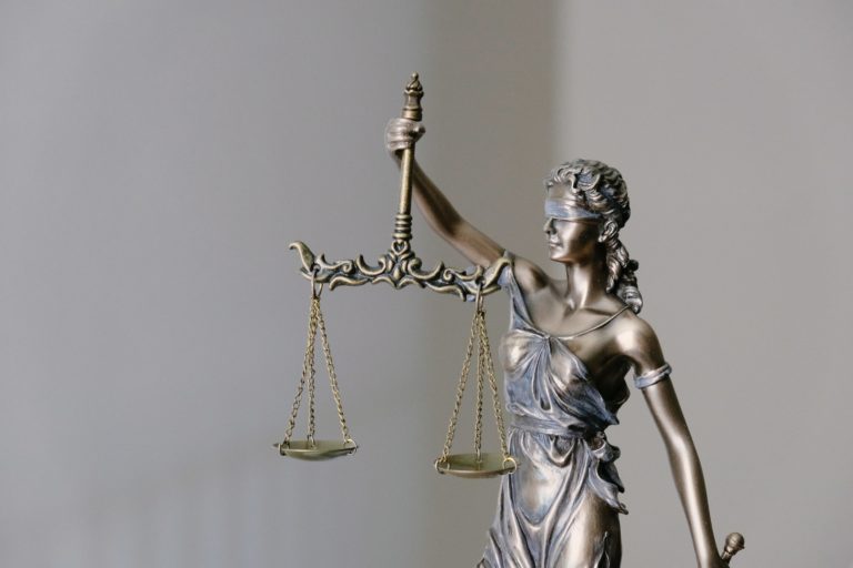 Handling Finances in Divorce in Hong Kong