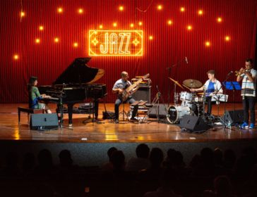 Jazzy Date Night At Simply Jazz by Tin Box In Singapore