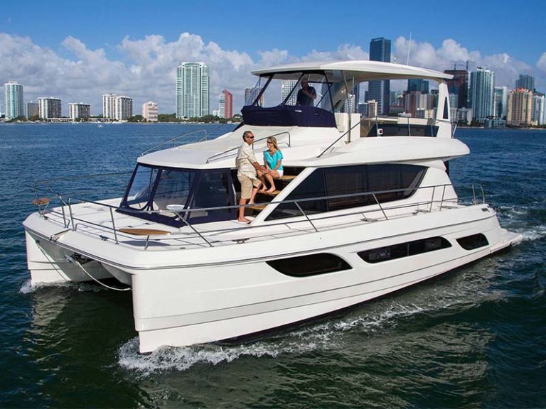 yacht charter for birthday singapore