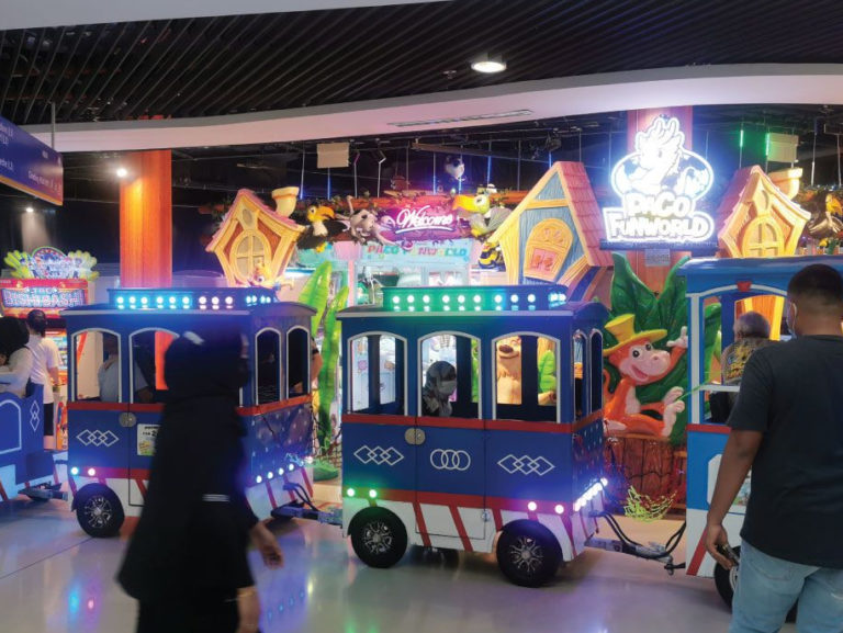 Kallang Wave Mall Train Ride